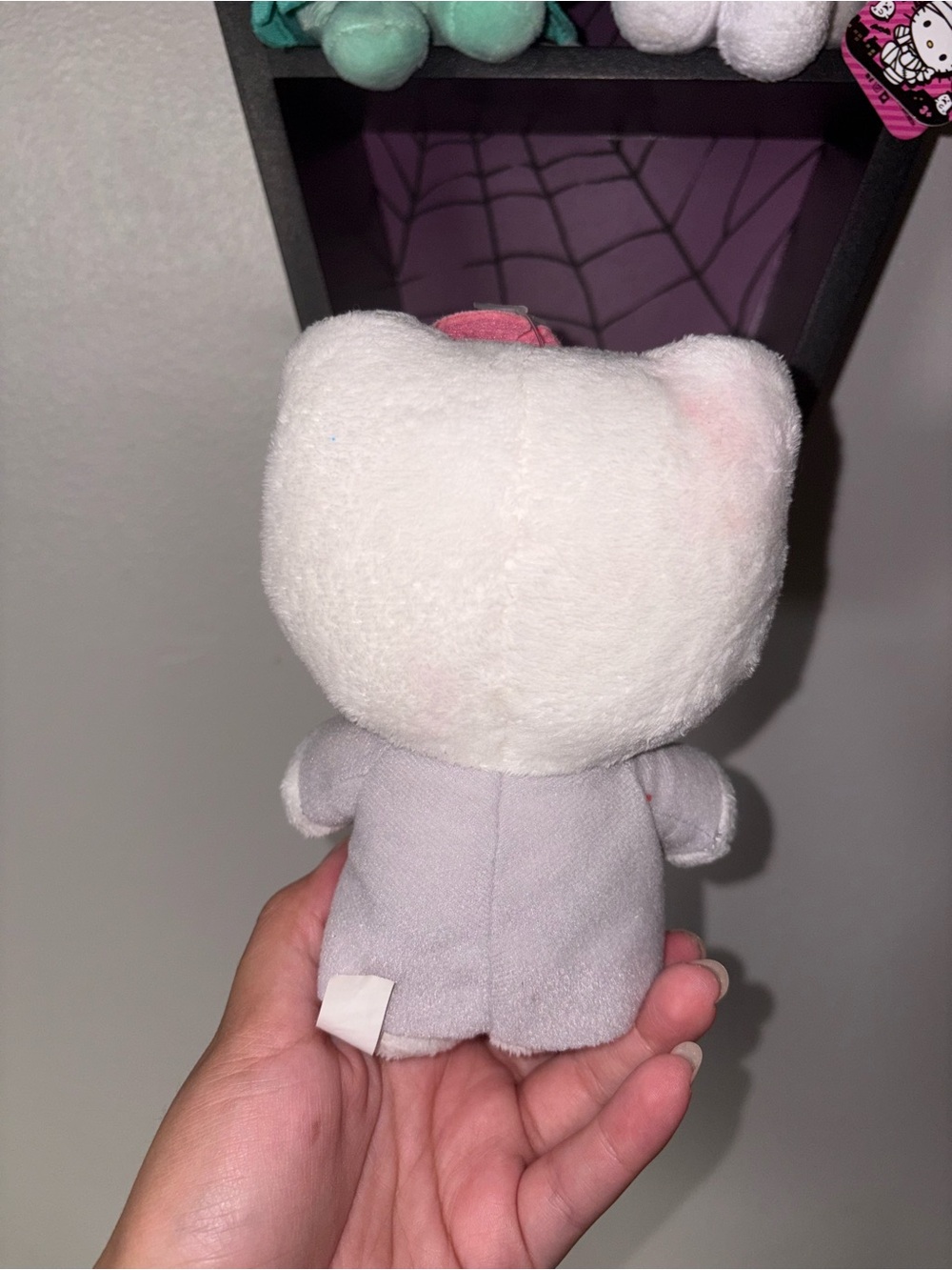Super RARE Hello Kitty Zombie - Picture 2 of 5